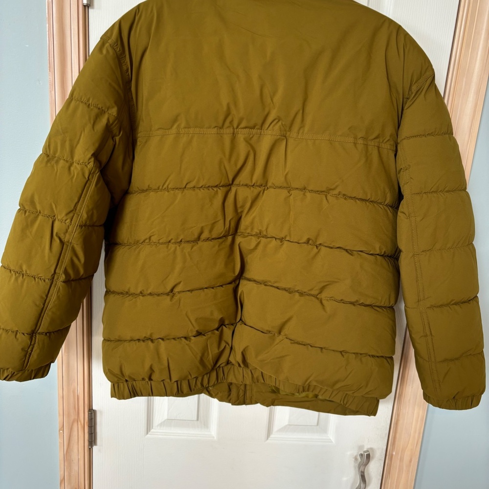 Womans Puffer Jacket, Universal Threads, Size M, … - image 3